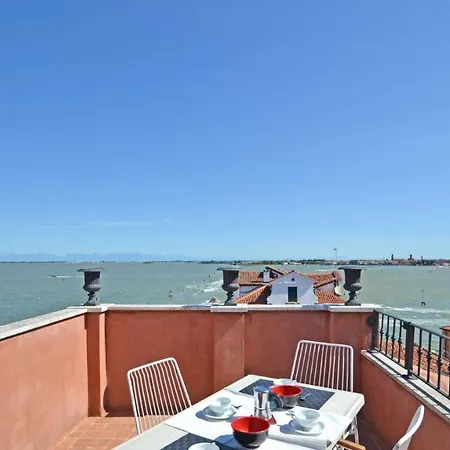 Boldu Terrace Apartment Venice